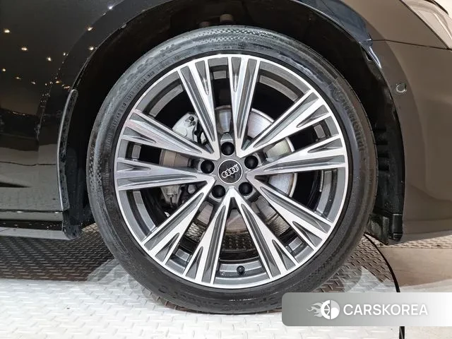 Audi A6 (C8) 2023 Черный из Кореи, фото 5