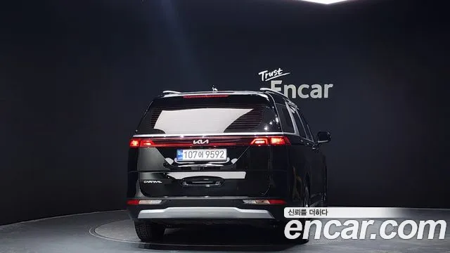 Kia Carnival 4th generation 2022 Черный из Кореи, фото 5