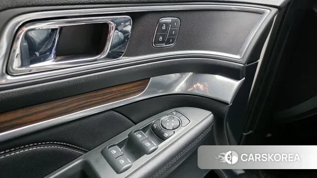 Ford Explorer 2018 Белый из Кореи, фото 5