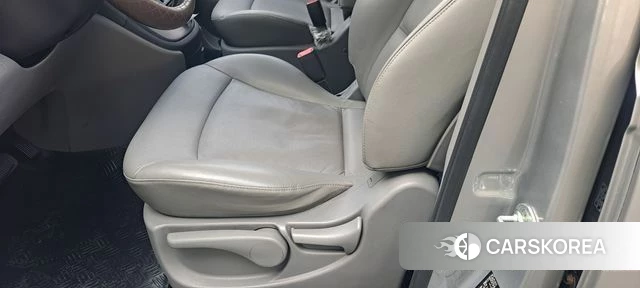 Hyundai The New Grand Starex 2018 Цвет тростника из Кореи, фото 5