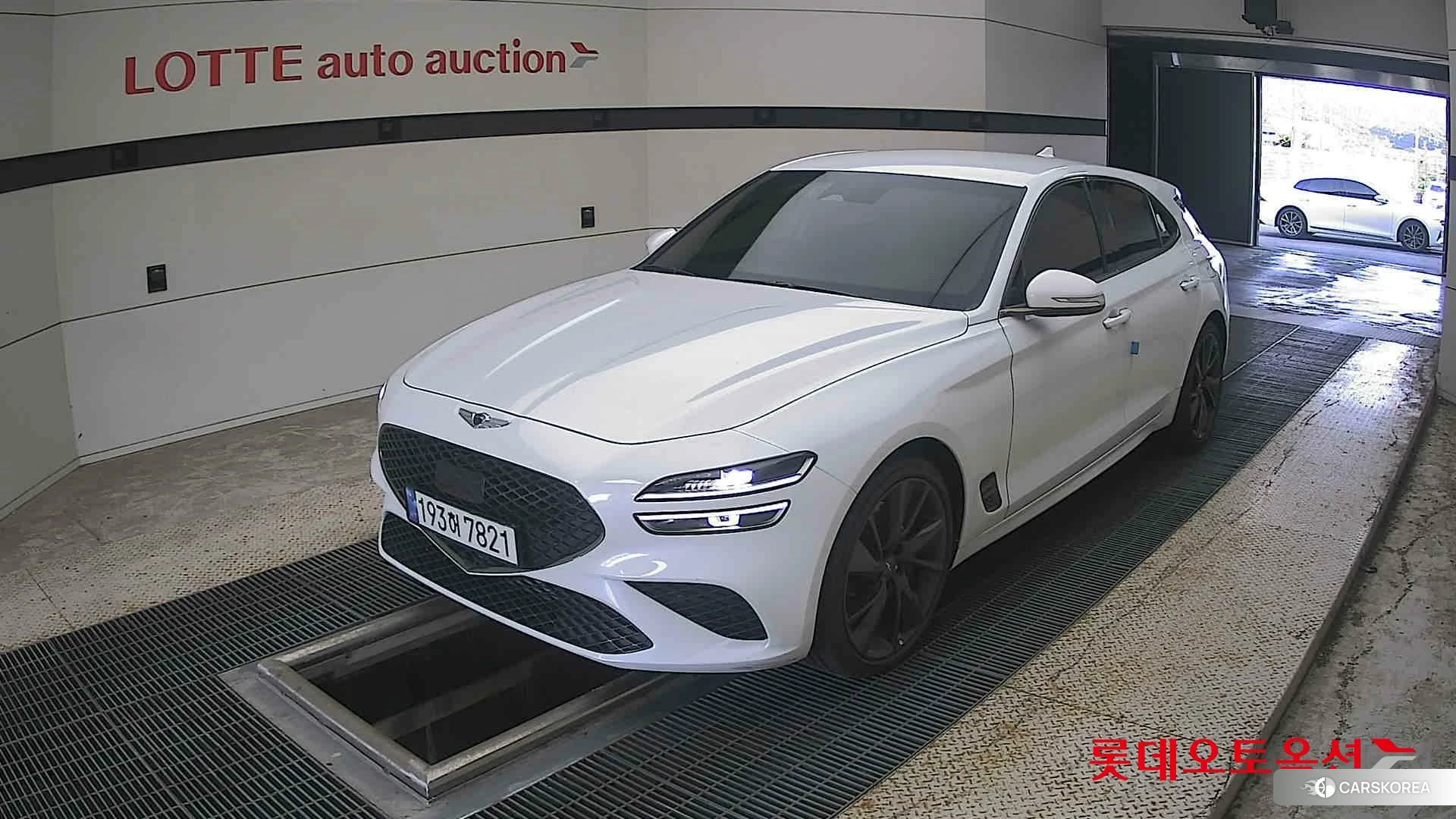 Hyundai G70 SHOOTING BRAKE 2023 Uyuni White из Кореи, фото 5