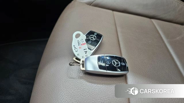 Mercedes-Benz E-Class W213 2019 Серый из Кореи, фото 5
