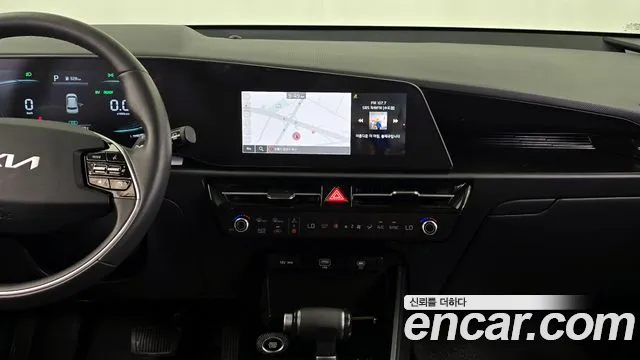 Kia Di Ol Nu Niro 2024 Белый из Кореи, фото 5