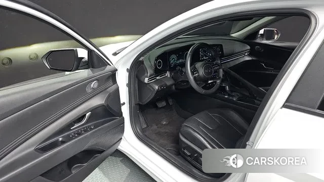 Hyundai Avante (CN7) 2023 Белый из Кореи, фото 5