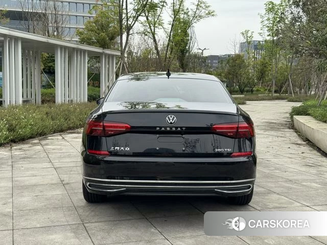 Volkswagen Passat 2021 Черный из Китая, фото 5