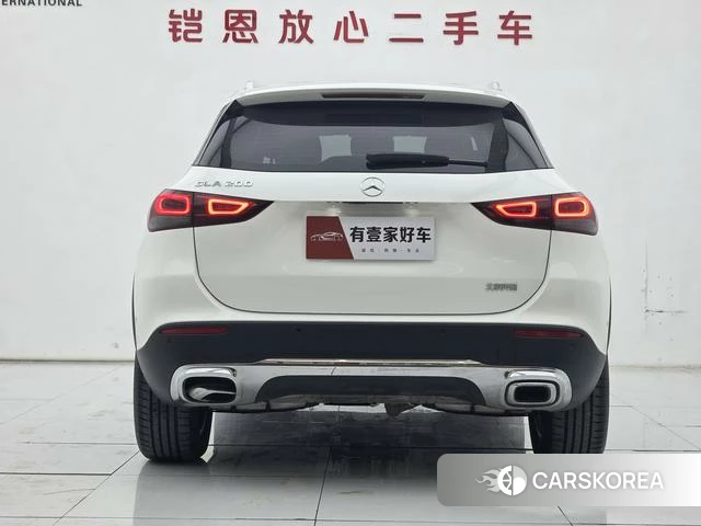 Mercedes-Benz GLA 2022 Белый из Китая, фото 5