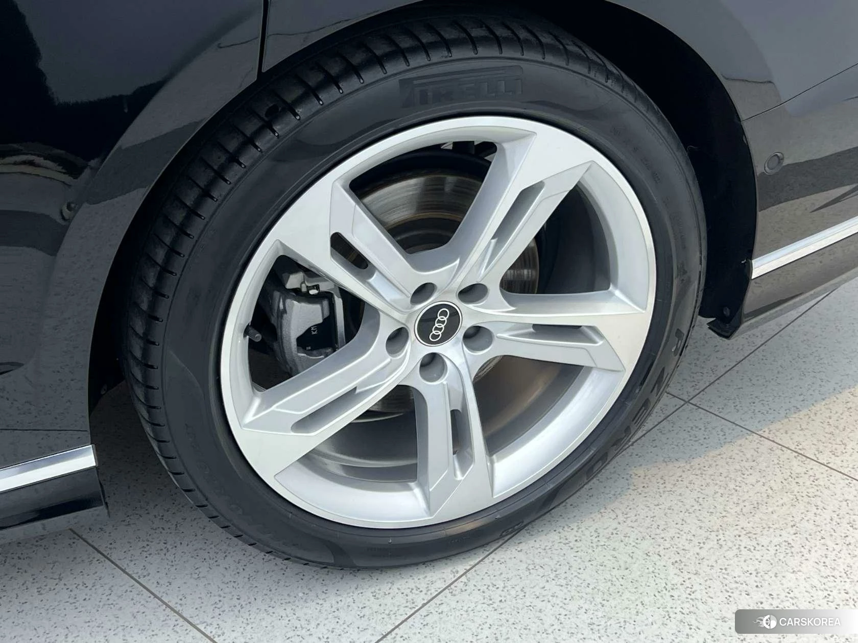 Audi A8 2022 Черный из Китая, фото 5