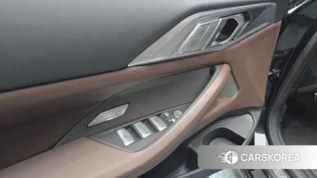 BMW 4 Series (G22) 2024 Черный из Кореи, фото 5