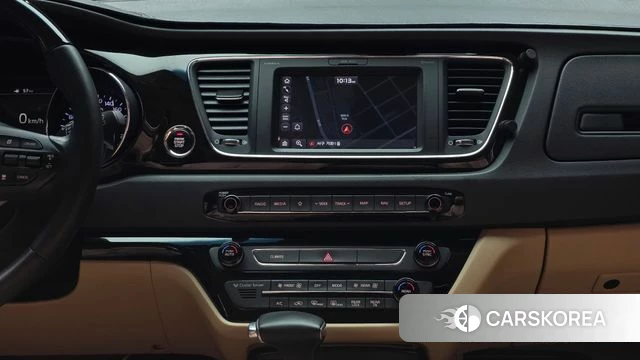 Kia The New Carnival 2018 Белый из Кореи, фото 5