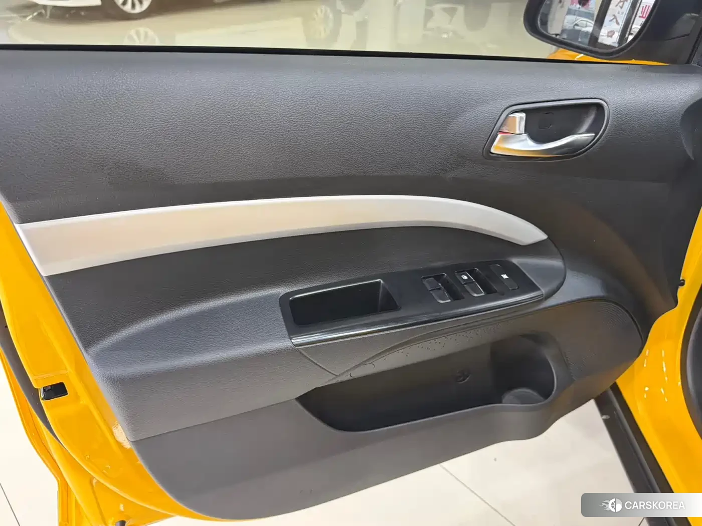 Kia KX1 2023 Yellow/orange из Китая, фото 5