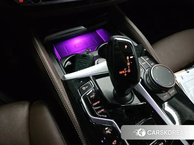 BMW 5 Series (G30) 2023 Серый из Кореи, фото 5