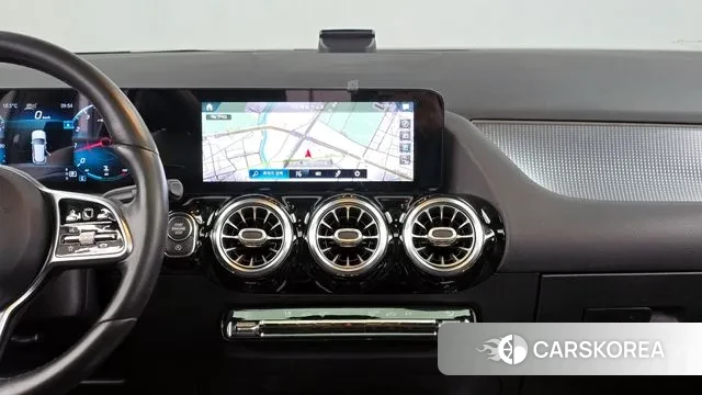 Mercedes-Benz GLA - Class H247 2021 Белый из Кореи, фото 5