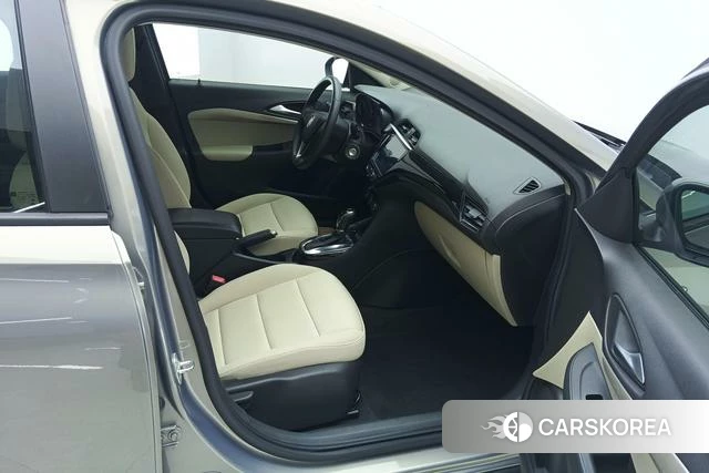 Buick Excelle 2019 Желтый из Китая, фото 5