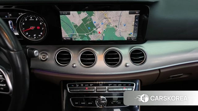 Mercedes-Benz E-Class W213 2018 Серый из Кореи, фото 5