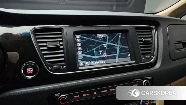 Kia The New Carnival 2018 Белый из Кореи, фото 5