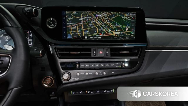 Lexus ES300h 7th generation 2025 Белый из Кореи, фото 5