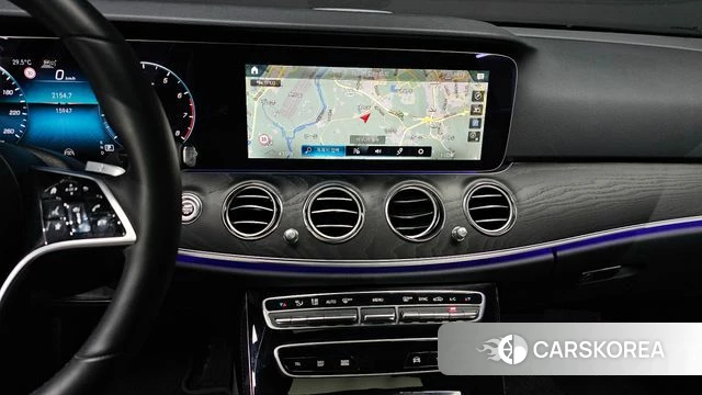 Mercedes-Benz E-Class W213 2023 Белый из Кореи, фото 5