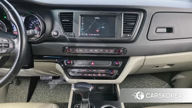 Kia The New Carnival 2019 Белый из Кореи, фото 5