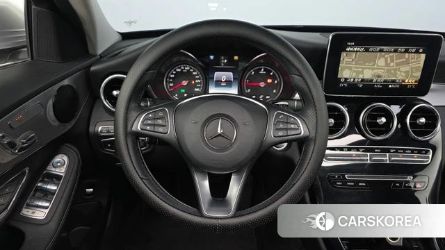 Mercedes-Benz C-Class W205 2018 Серебряный из Кореи, фото 5
