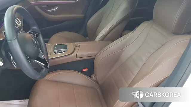 Mercedes-Benz E-Class W213 2022 Белый из Кореи, фото 5