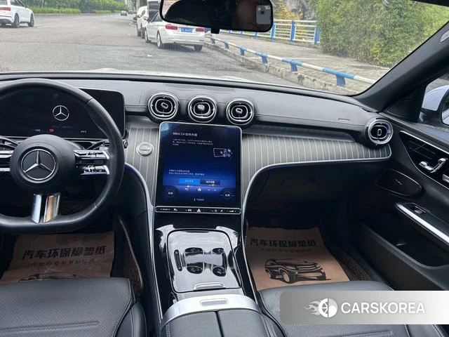 Mercedes-Benz Class C 2023 Белый из Китая, фото 5