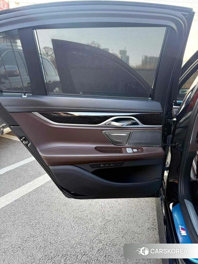 BMW 7 Series (G11) 2018 Синий из Кореи, фото 5