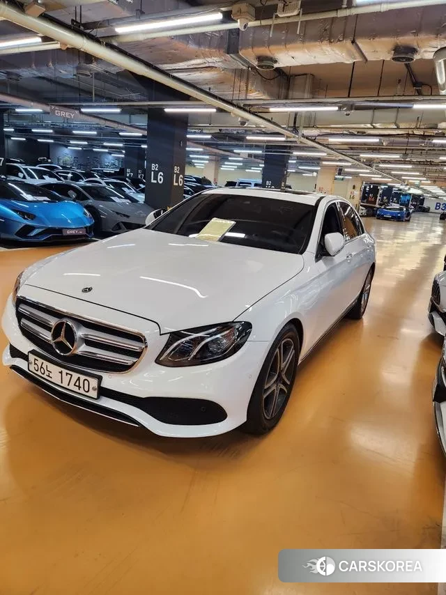 Mercedes-Benz E-Class W213 2018 Белый из Кореи, фото 5