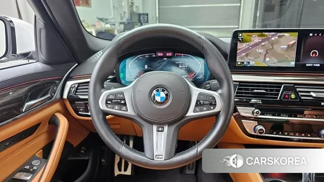 BMW 5 Series (G30) 2021 Белый из Кореи, фото 5