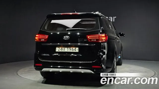 Kia The New Carnival 2018 Черный из Кореи, фото 5