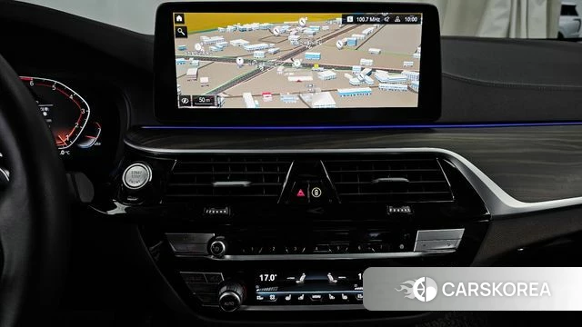 BMW 5 Series (G30) 2023 Черный из Кореи, фото 5