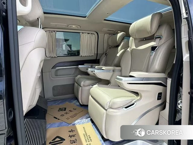 Mercedes-Benz V-class 2024 Черный из Китая, фото 5