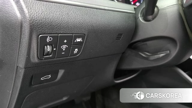 Kia K5 3rd generation 2023 Серебристо-серый из Кореи, фото 5