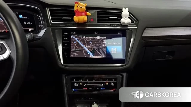 Volkswagen Tiguan Allspace 2023 Белый из Кореи, фото 5