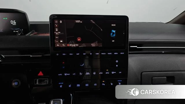 Hyundai Staria 2022 Белый из Кореи, фото 5