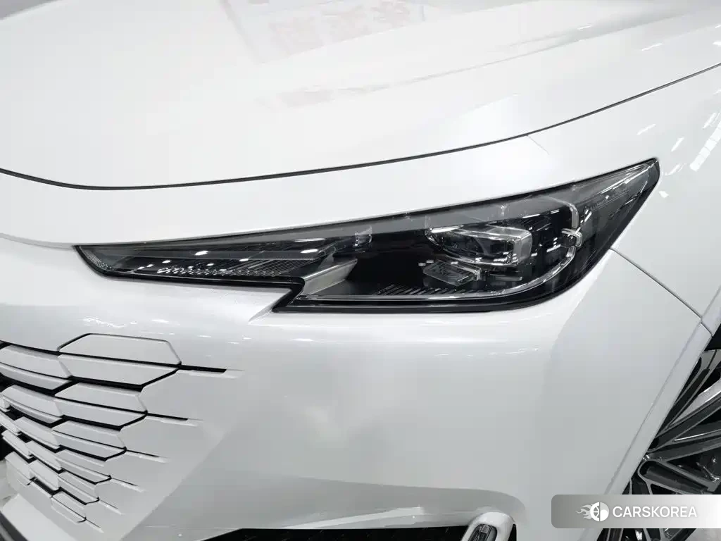 Chang'an Changan UNI-K 2021 Белый из Китая, фото 5