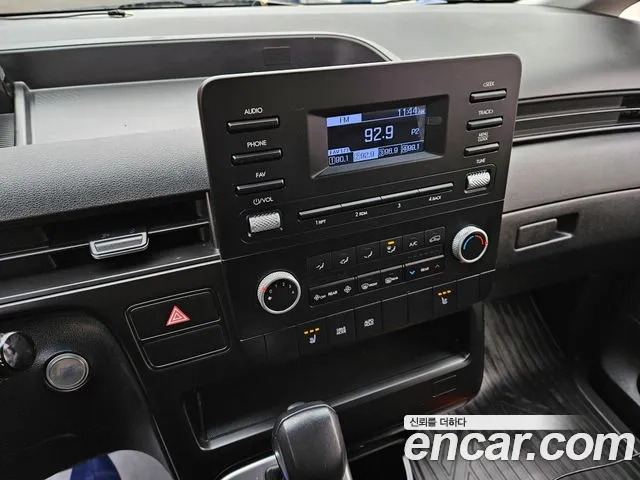 Hyundai Staria 2021 Желтый из Кореи, фото 5
