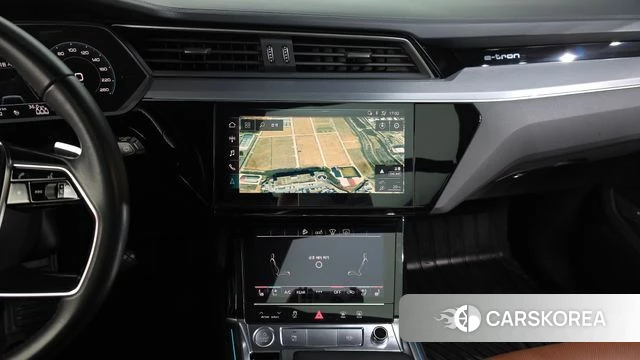 Audi e-Tron 2020 Белый из Кореи, фото 5