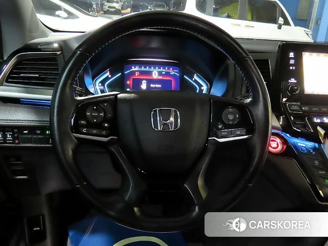 Honda Odyssey 2019 Белый из Кореи, фото 5