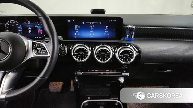 Mercedes-Benz A-Class W177 2024 Черный из Кореи, фото 5