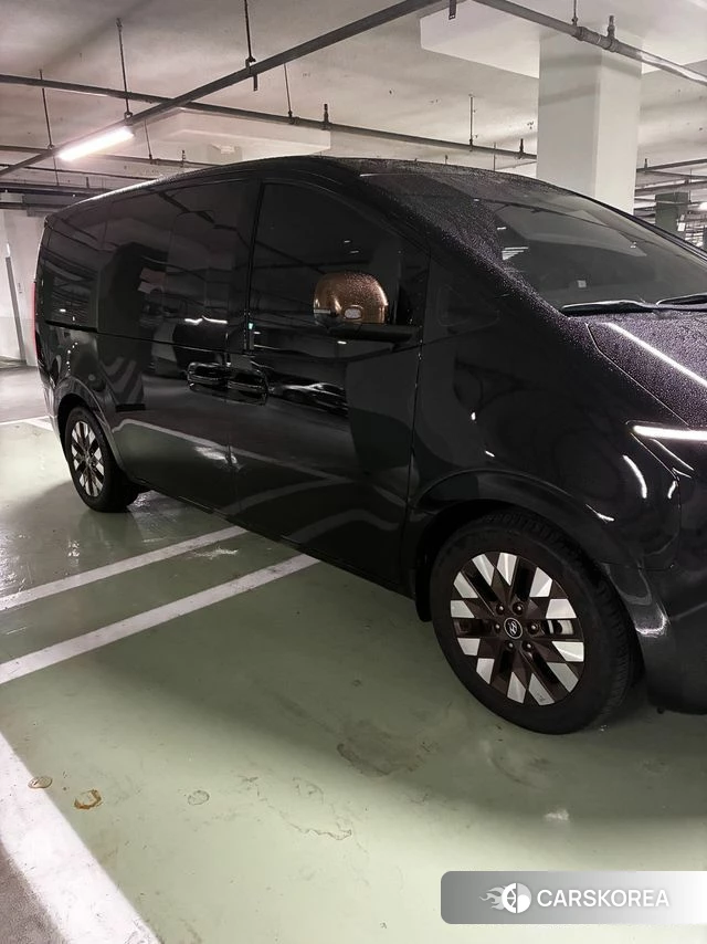 Hyundai Staria 2024 Черный из Кореи, фото 5