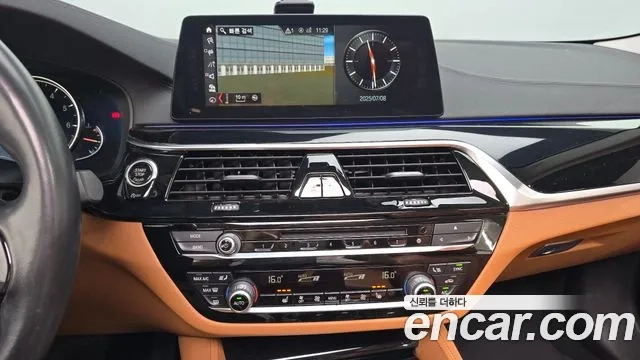 BMW 5 Series (G30) 2018 Белый из Кореи, фото 5