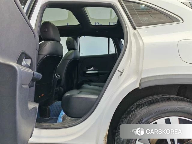 Mercedes-Benz GLA 2021 Белый из Китая, фото 5