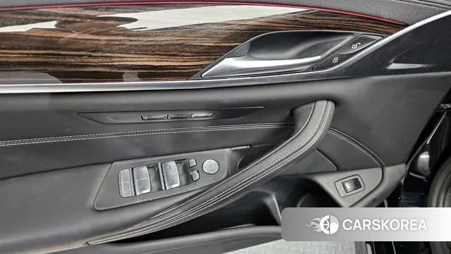 BMW 5 Series (G30) 2022 Черный из Кореи, фото 5