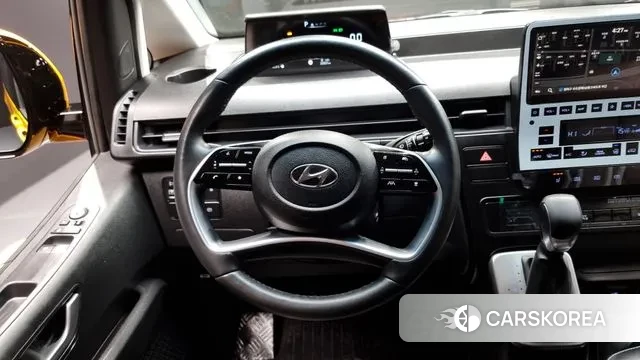 Hyundai Staria 2022 Желтый из Кореи, фото 5