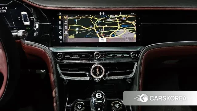 Bentley Flying Spur 3rd Generation 2022 Белый из Кореи, фото 5