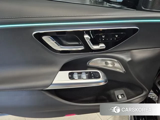 Mercedes-Benz E-Class W214 2025 Черный из Кореи, фото 5