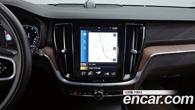 Volvo V60 Cross-Country 2nd Generation 2020 Белый из Кореи, фото 5