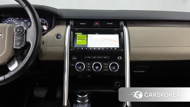 Land Rover Discovery 5 2018 Белый из Кореи, фото 5
