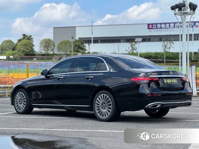 Mercedes-Benz E-class 2022 Черный из Китая, фото 5