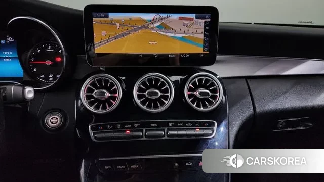 Mercedes-Benz C-Class W205 2019 Белый из Кореи, фото 5